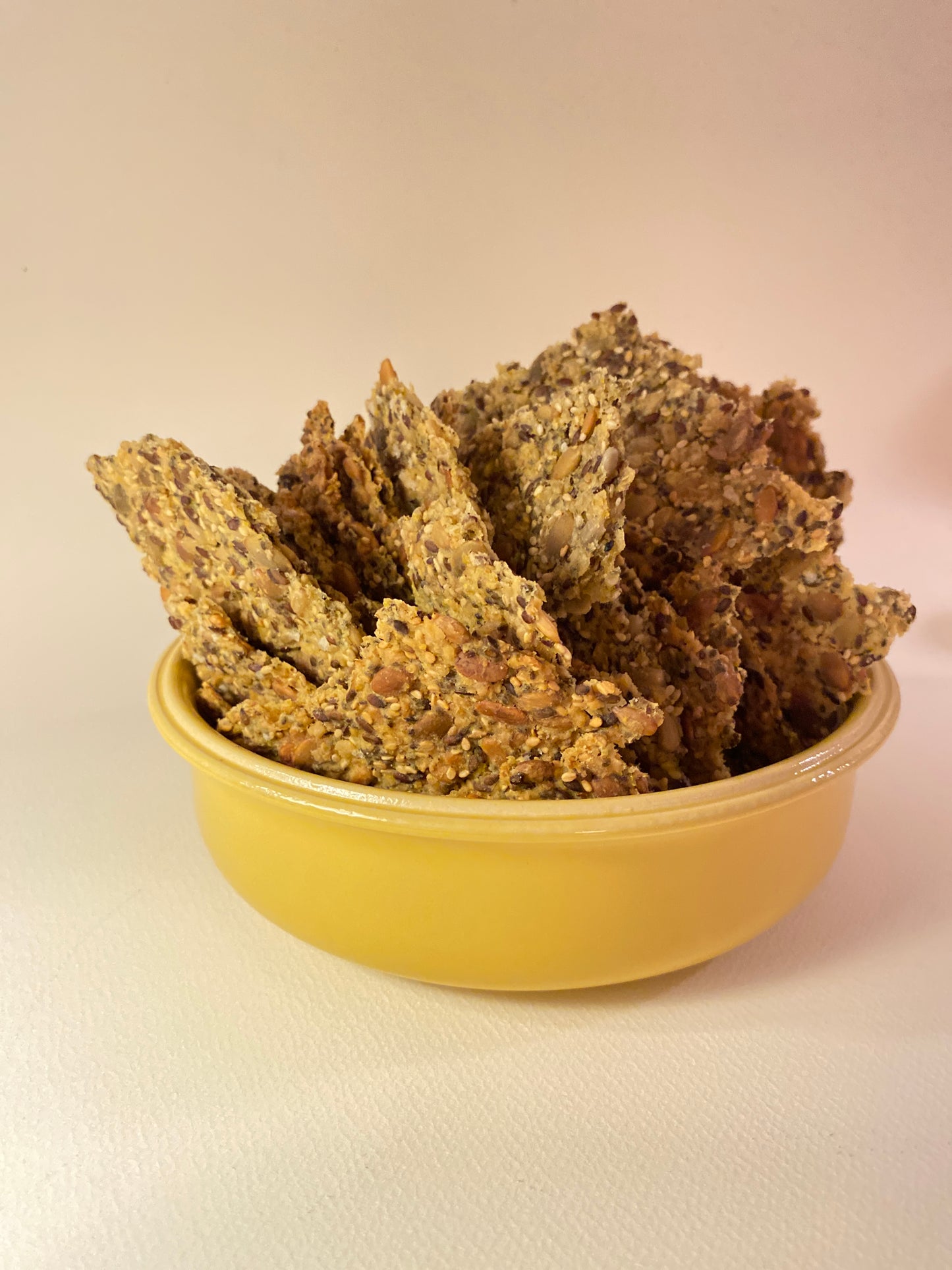 Knækbrød med frø og kerne